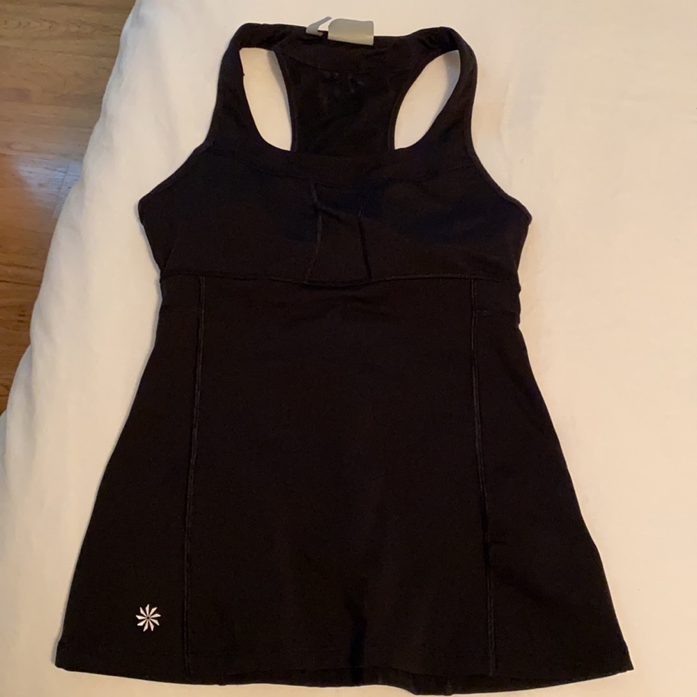 Althleta black tank with mesh and pockets
